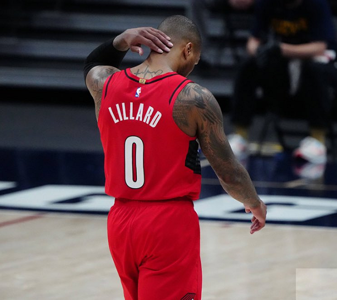  阿森纳史密斯罗租借离队，本人社媒深情告别