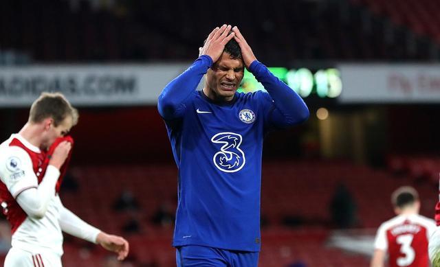  阿森纳终结曼城不败，萨卡世界波制胜  